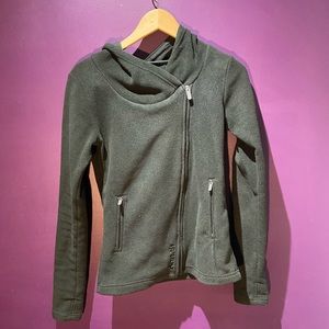 New without tags Bench hoodie